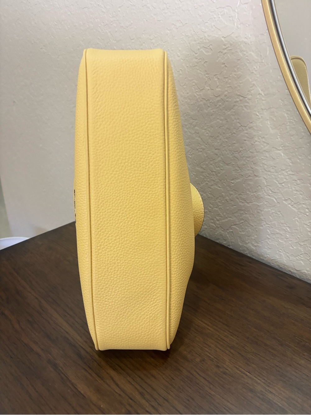 COACH Small Ella Pebbled Leather Shoulder Bag pale yellow - Picture 3 of 5